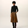 Maglia Ami de Coeur con collo alto in lana nera Maglia Ami de Coeur con collo alto in lana nera