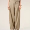 Pantaloni con cintura avvolgente in cotone beige Pantaloni con cintura avvolgente in cotone beige