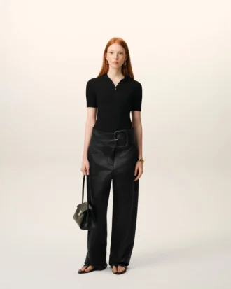 Pantaloni con cintura in raso nero e fibbia