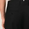 Pantaloni dritti in lana nera Pantaloni dritti in lana nera