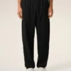 Pantaloni in lana vergine nera con elastico in vita