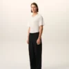 Pantaloni in lana vergine nera con elastico in vita