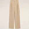 Pantaloni larghi a vita alta in lana vergine beige con due pieghe