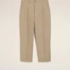 Pantaloni oversize a carota in cotone beige Pantaloni oversize a carota in cotone beige