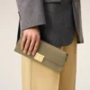 Pochette Mimi in pelle liscia verde Pochette Mimi in pelle liscia verde