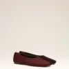 Scarpe basse bicolori in pelle bordeaux Scarpe basse bicolori in pelle bordeaux